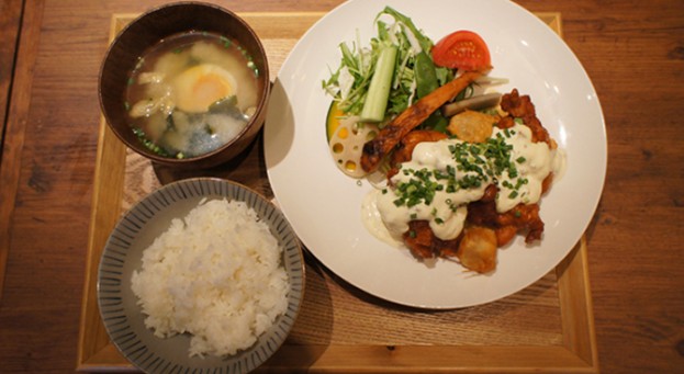 警固 そのランチ たべてきました Afro Fukuoka 福岡の今がつまったグッドライフマガジン