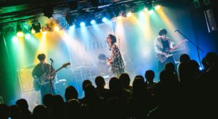 niina、バンド体制初のツアーが地元・福岡で瑞々しく完結！
